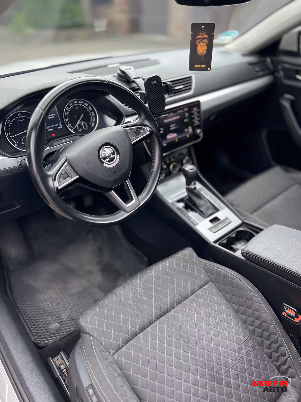 Skoda Superb - фото 14