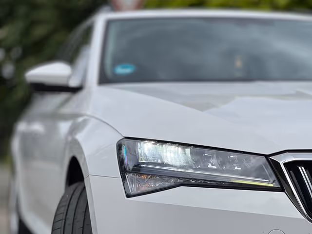 Skoda Superb - фото 3