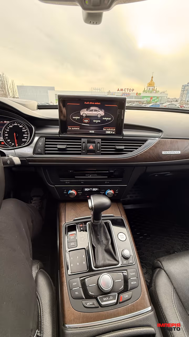 Audi A6 - фото 11