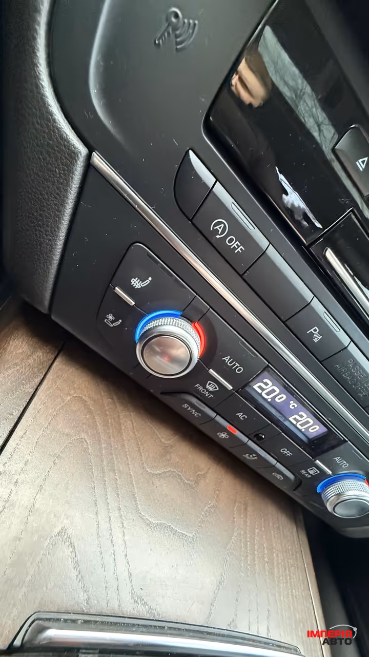 Audi A6 - фото 12