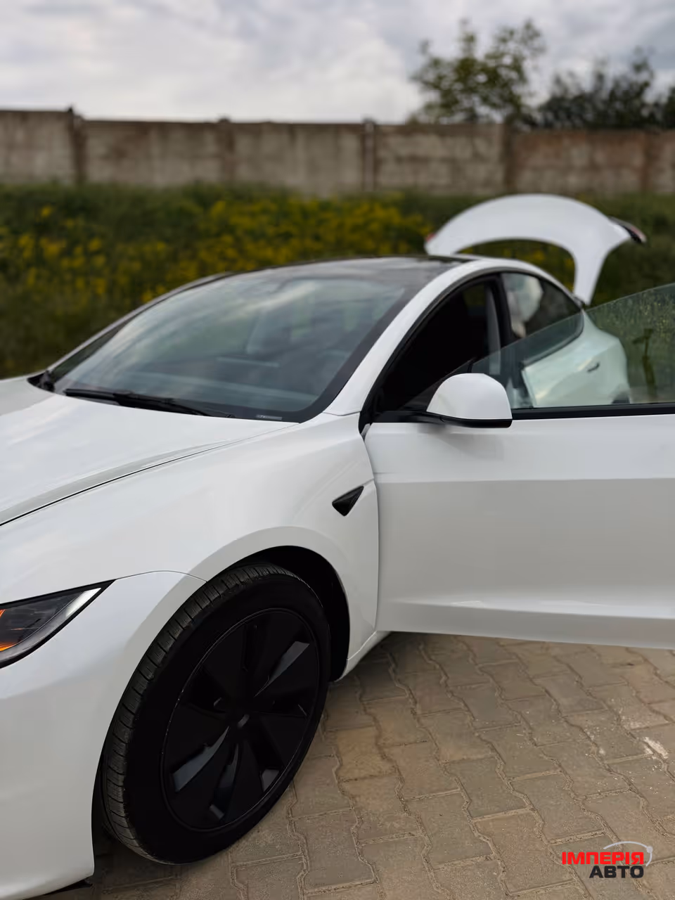 Tesla Model 3 - фото 16