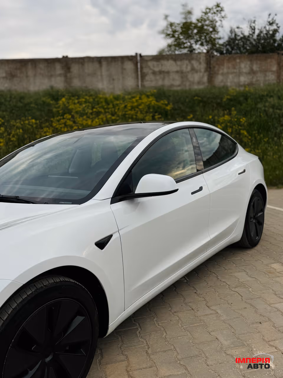 Tesla Model 3 - фото 8