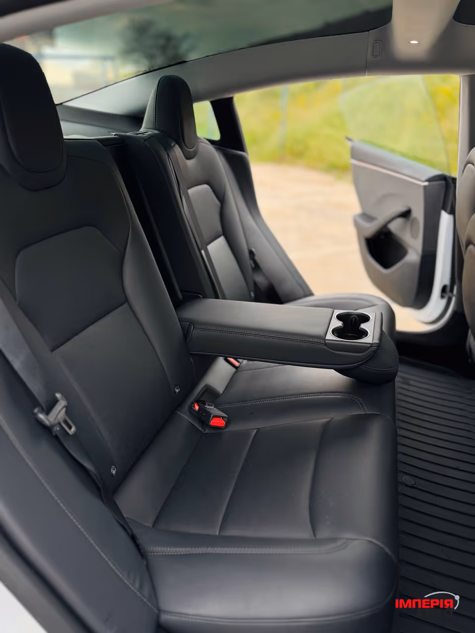 Tesla Model 3 - фото 30