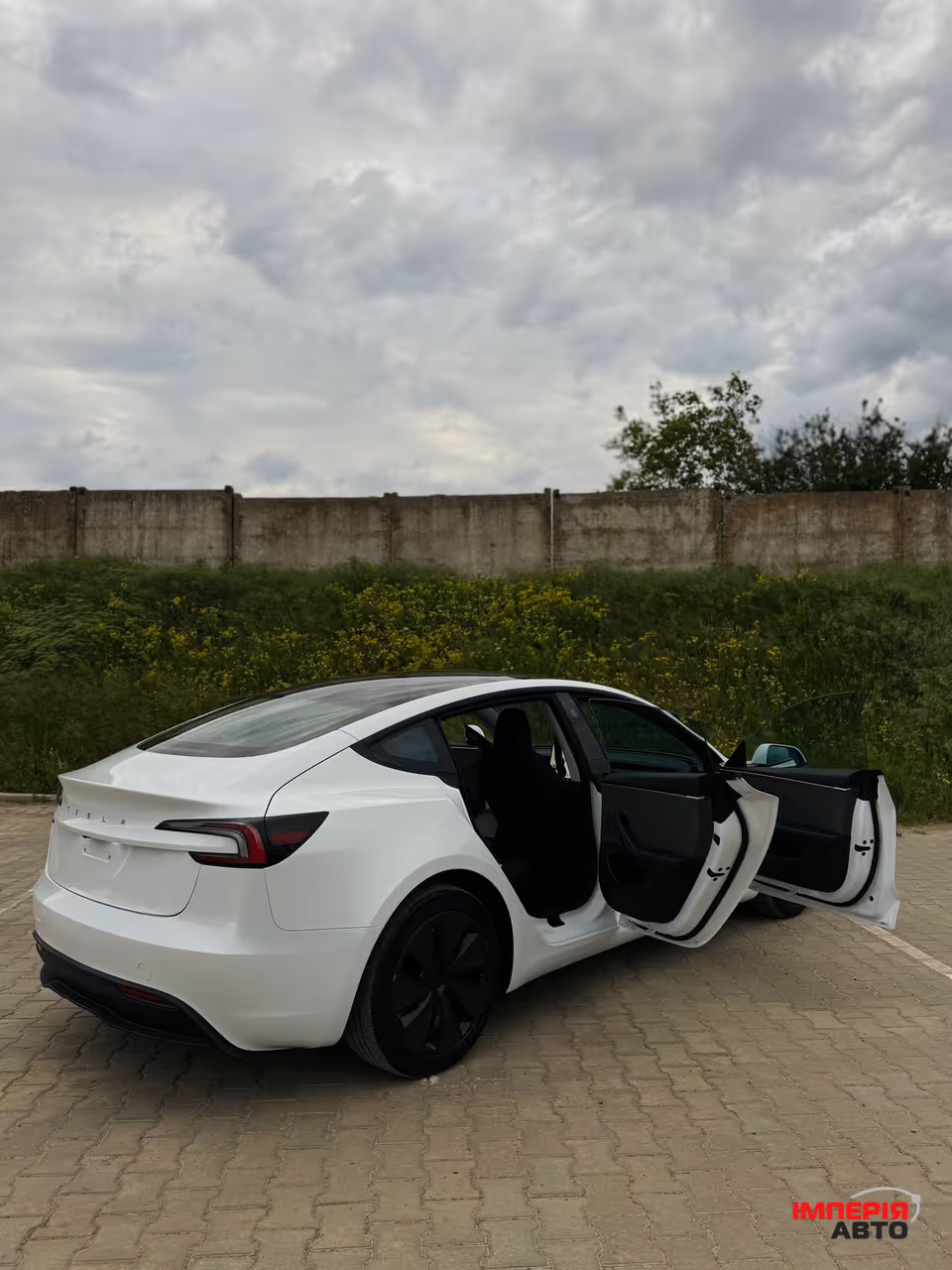 Tesla Model 3 - фото 33