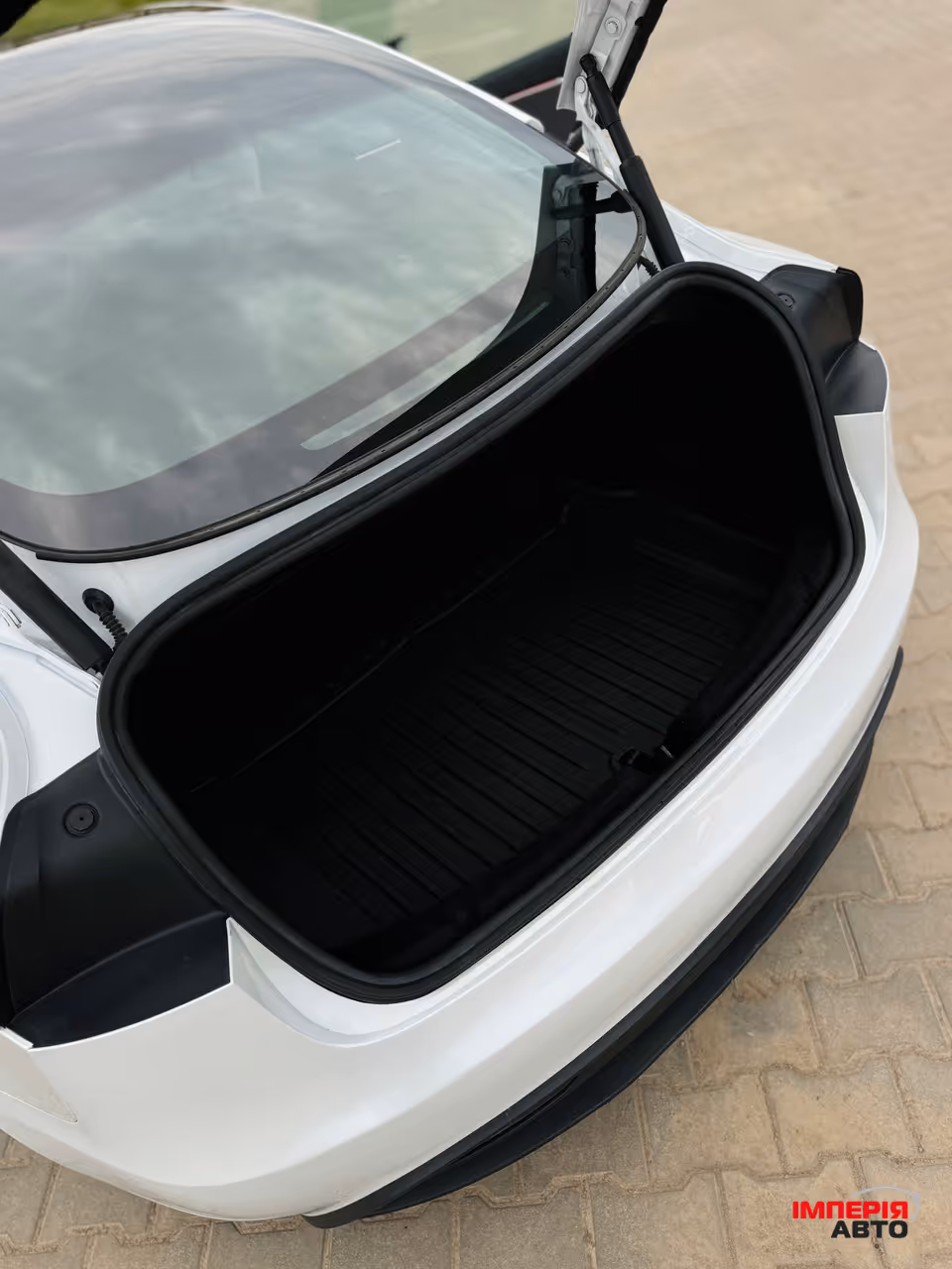 Tesla Model 3 - фото 37