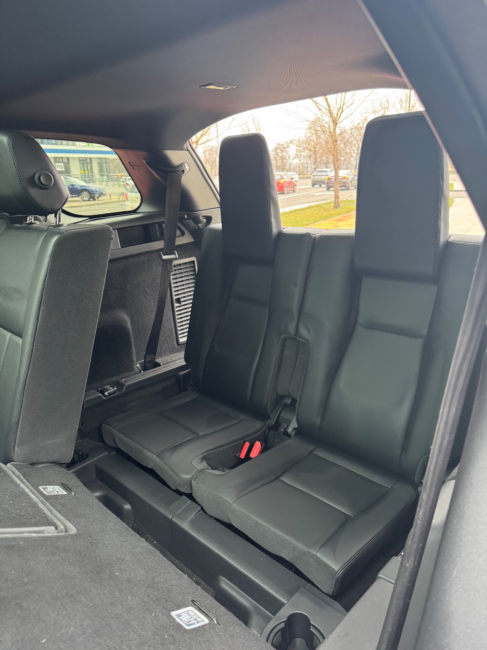 Land Rover Discovery Sport - фото 1