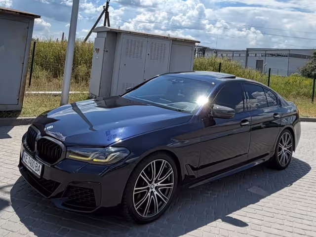 BMW 5 серії - фото 1