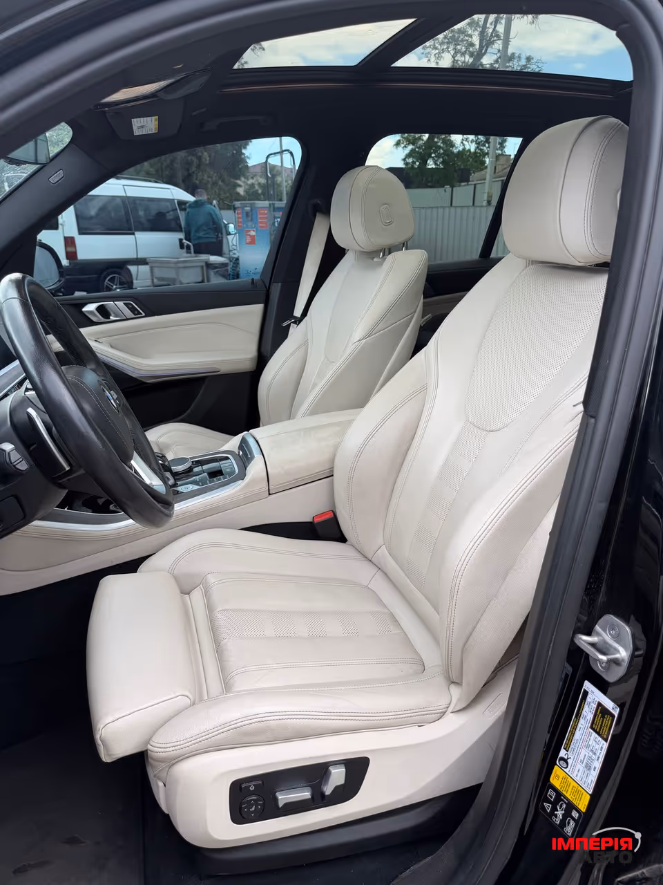 BMW X5 - фото 12