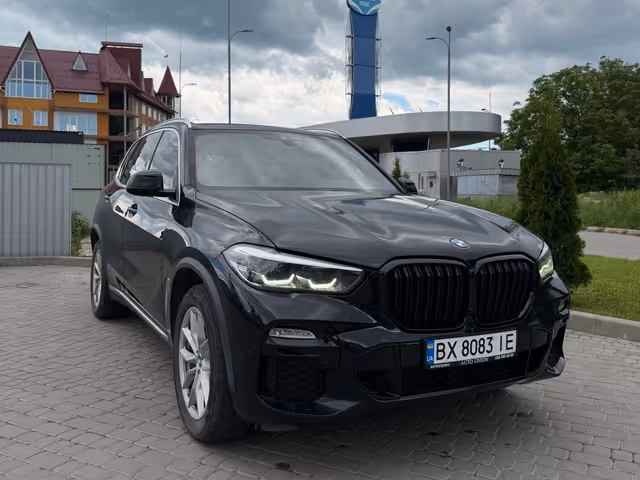 BMW X5 - фото 2