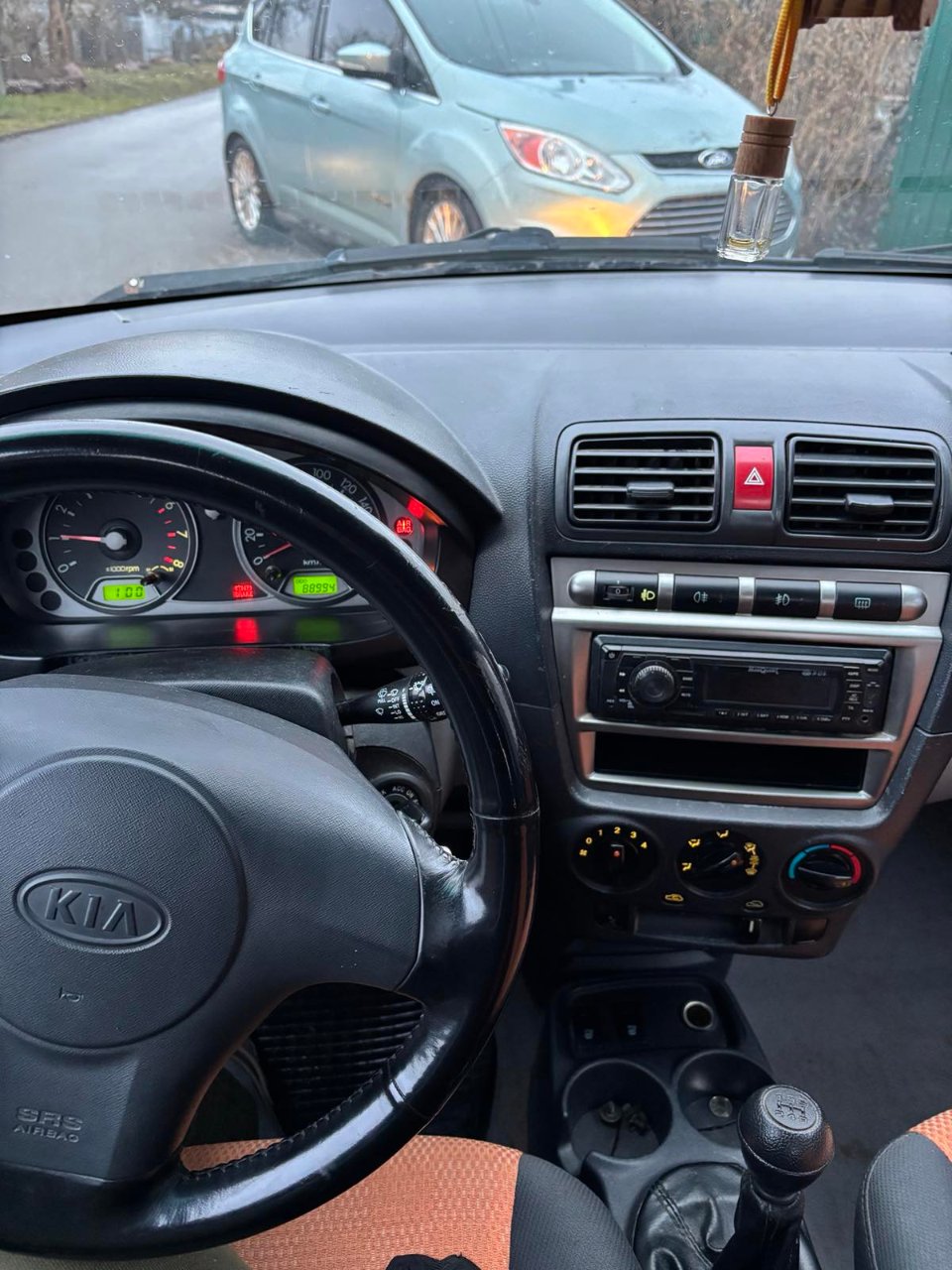 Kia Picanto - фото 9