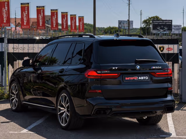 BMW X7 - фото 5
