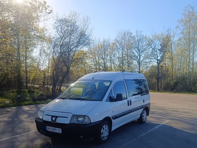 Peugeot Expert - фото 1