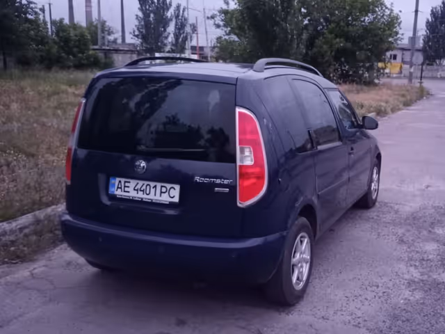 Skoda Roomster - фото 5