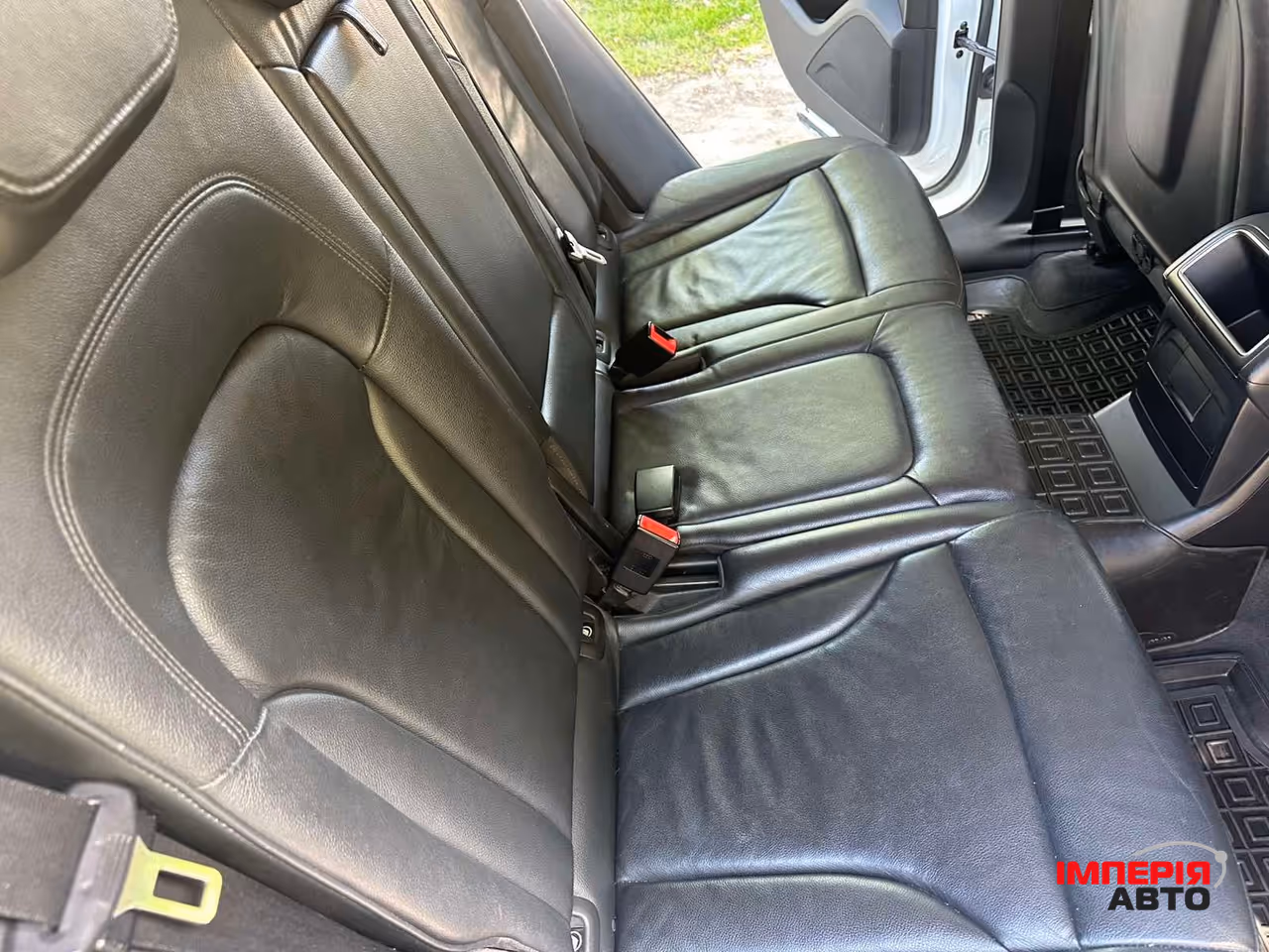 Audi Q5 - фото 9
