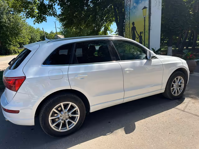 Audi Q5 - фото 2