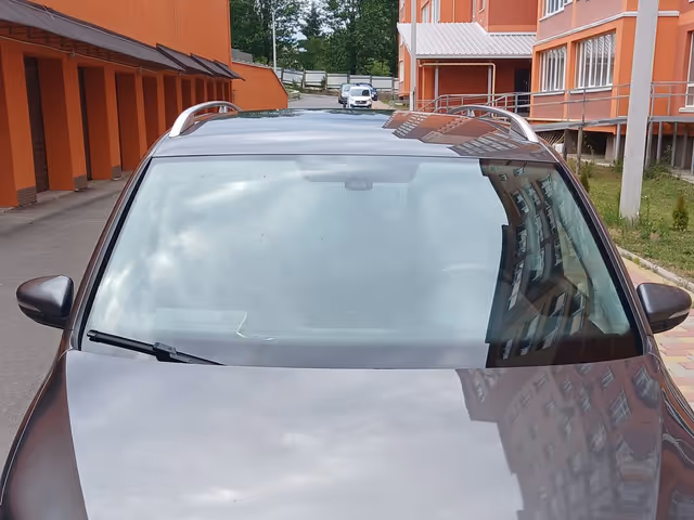 Volkswagen Touran - фото 2