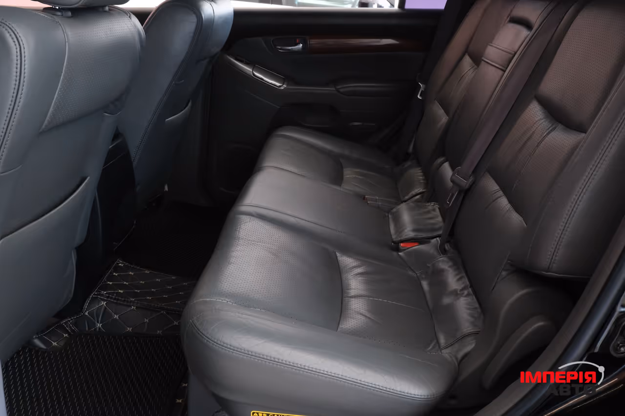 Toyota Land Cruiser Prado - фото 8