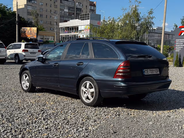 Mercedes-Benz C-Класс - фото 4