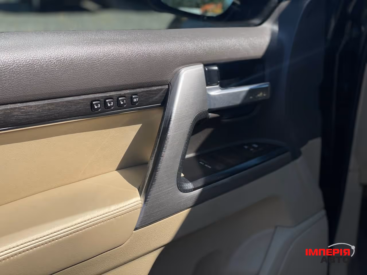 Toyota Land Cruiser - фото 16