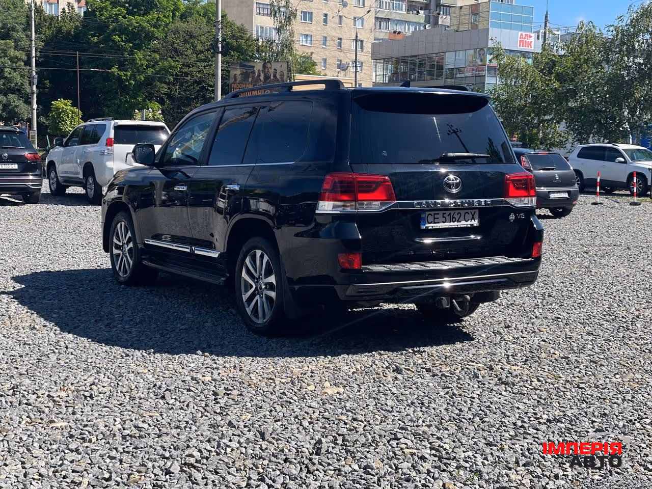 Toyota Land Cruiser - фото 4