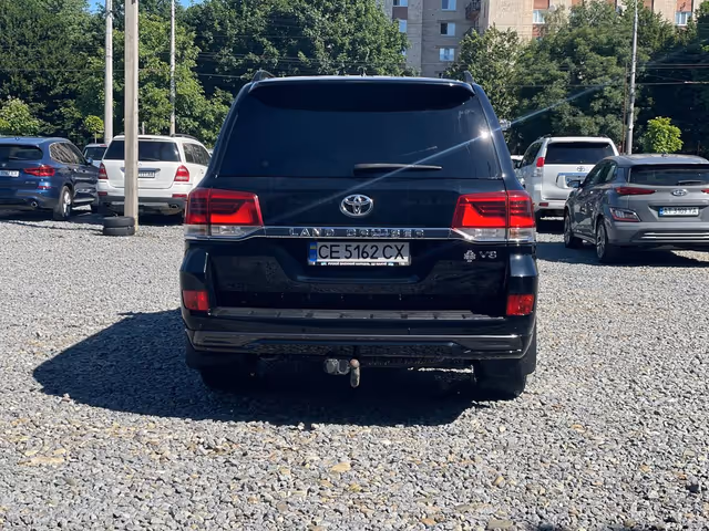 Toyota Land Cruiser - фото 5