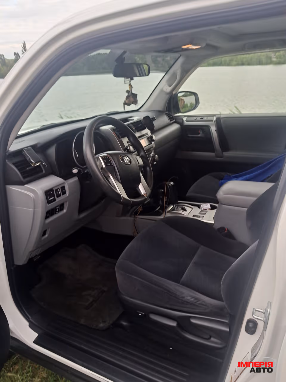 Toyota 4Runner - фото 12