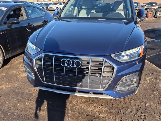 Audi Q5 - фото 1