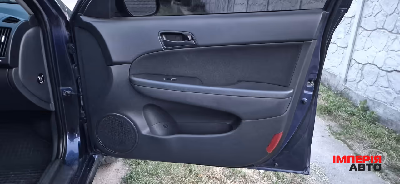 Hyundai i30 - фото 5