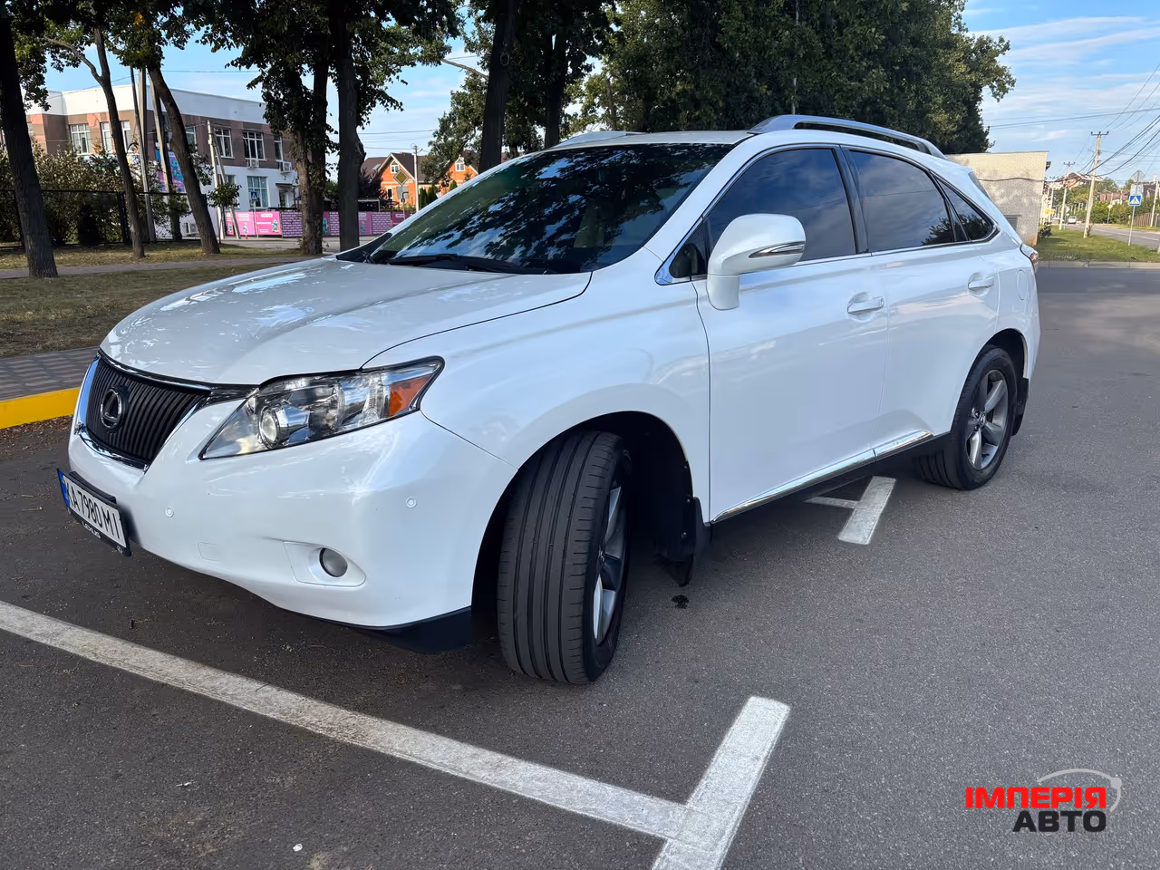 Lexus RX - фото 1