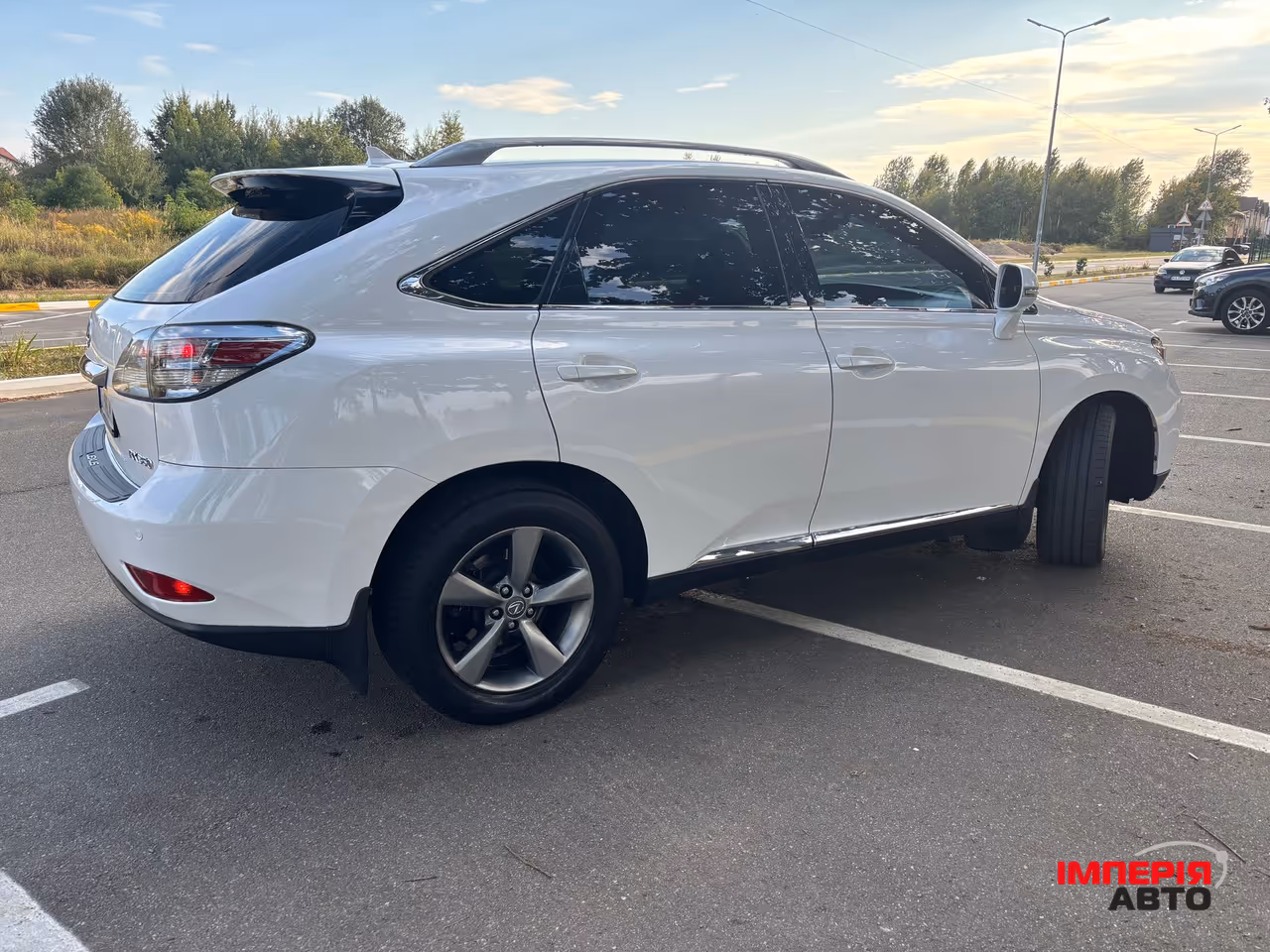 Lexus RX - фото 8