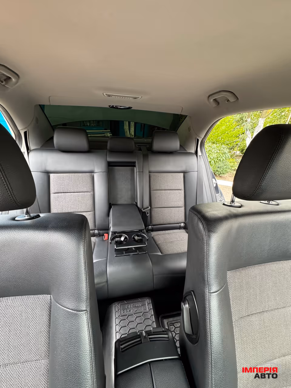 Mercedes-Benz E-Класс - фото 31