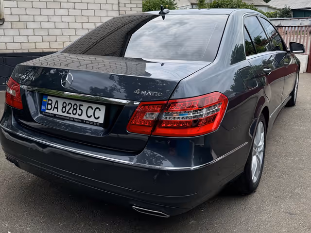Mercedes-Benz E-Класс - фото 3