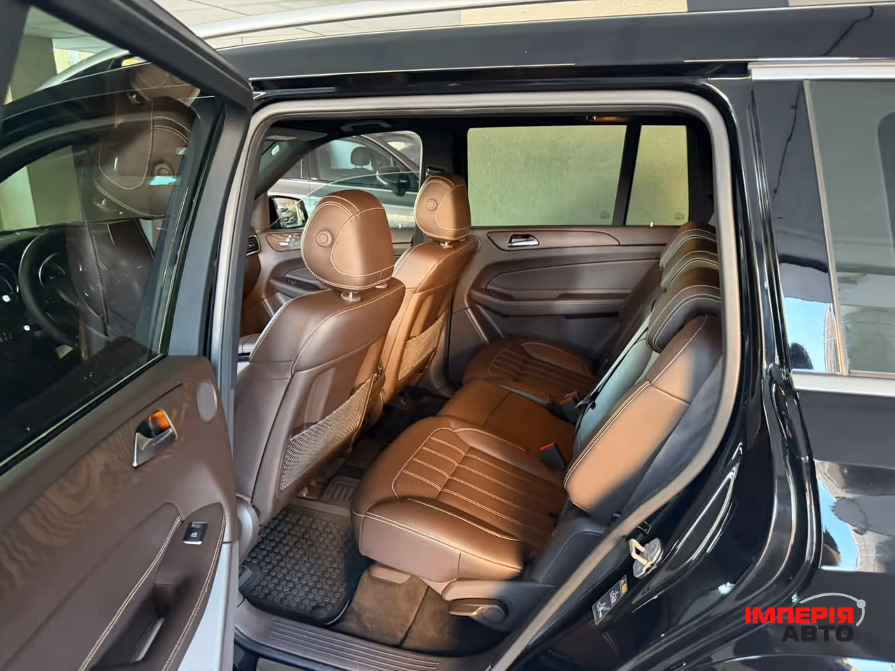 Mercedes-Benz GLS - фото 11