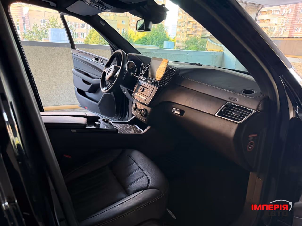 Mercedes-Benz GLS - фото 16
