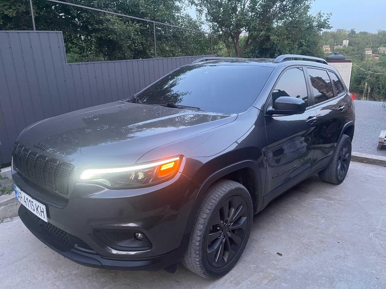 Jeep Cherokee - фото 7