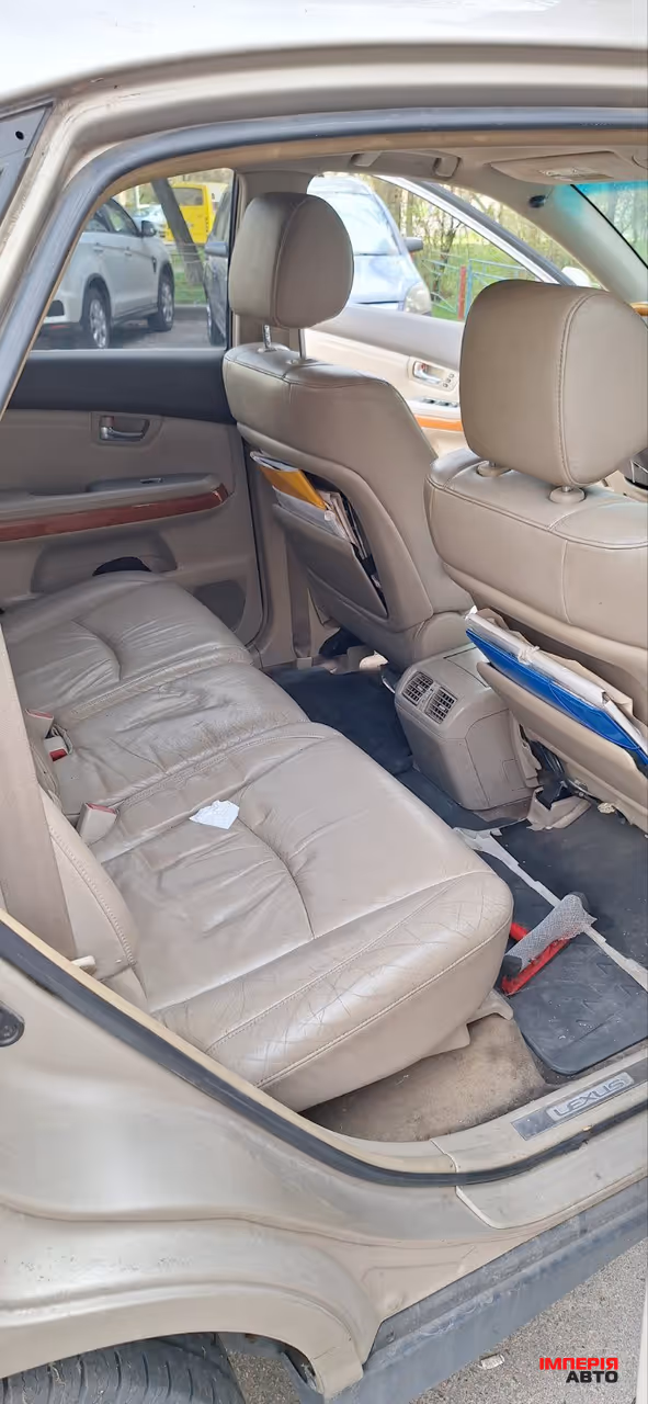 Lexus RX - фото 14