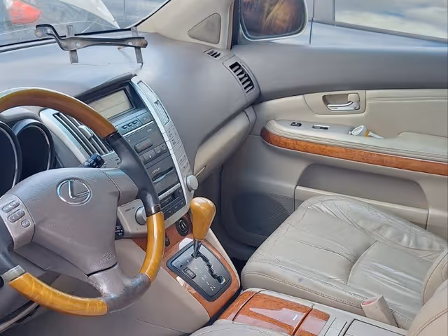 Lexus RX - фото 5