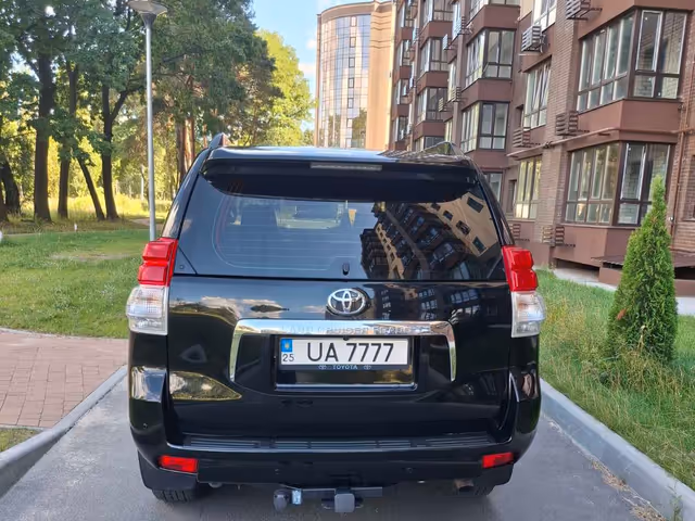 Toyota Land Cruiser Prado - фото 4