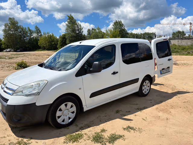Citroen Berlingo - фото 1