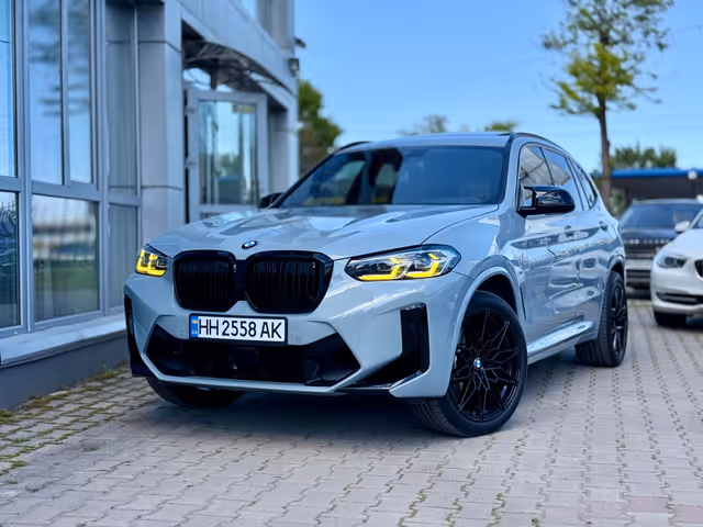 BMW X3 - фото 1