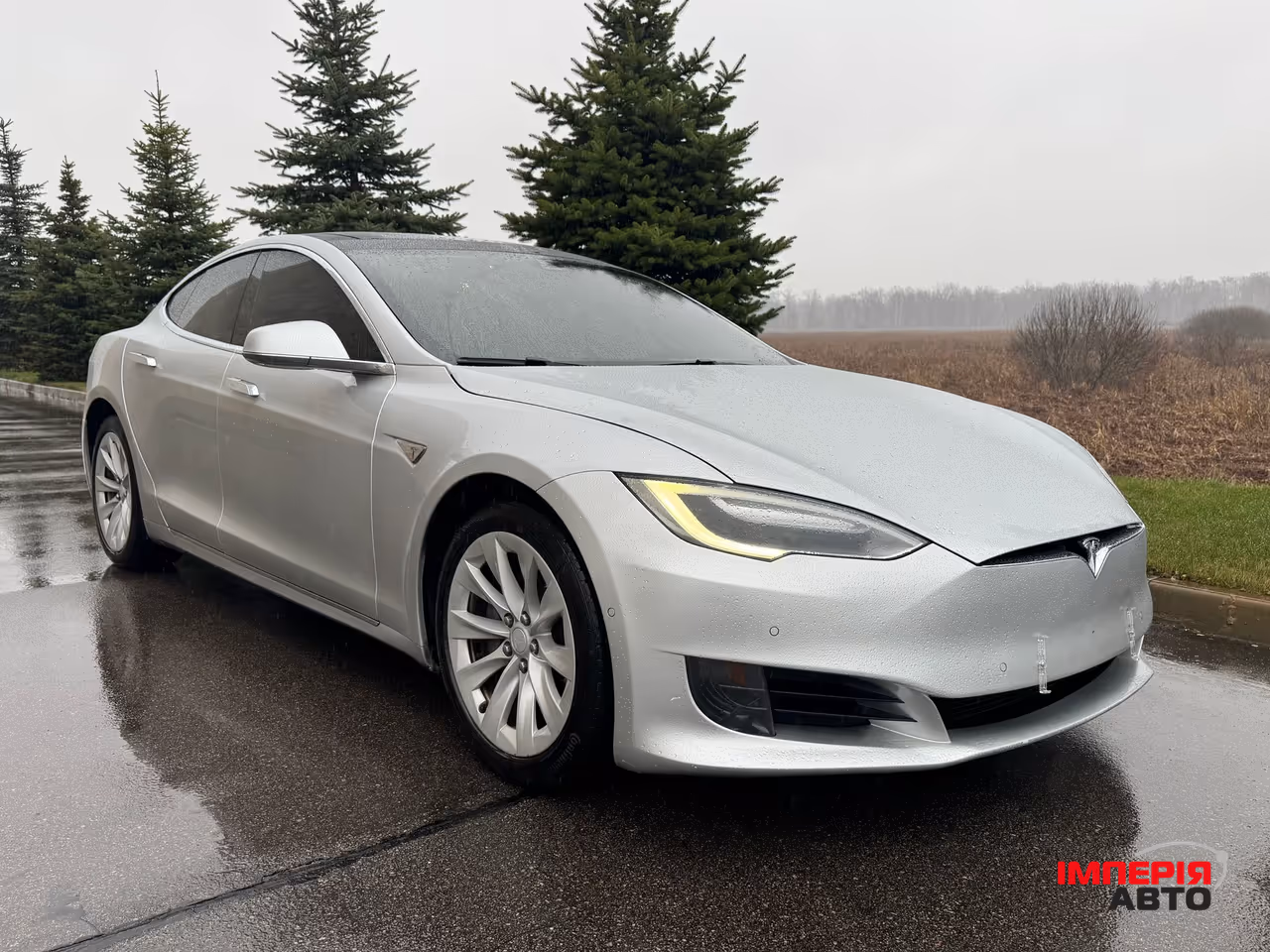 Tesla Model S - фото 8
