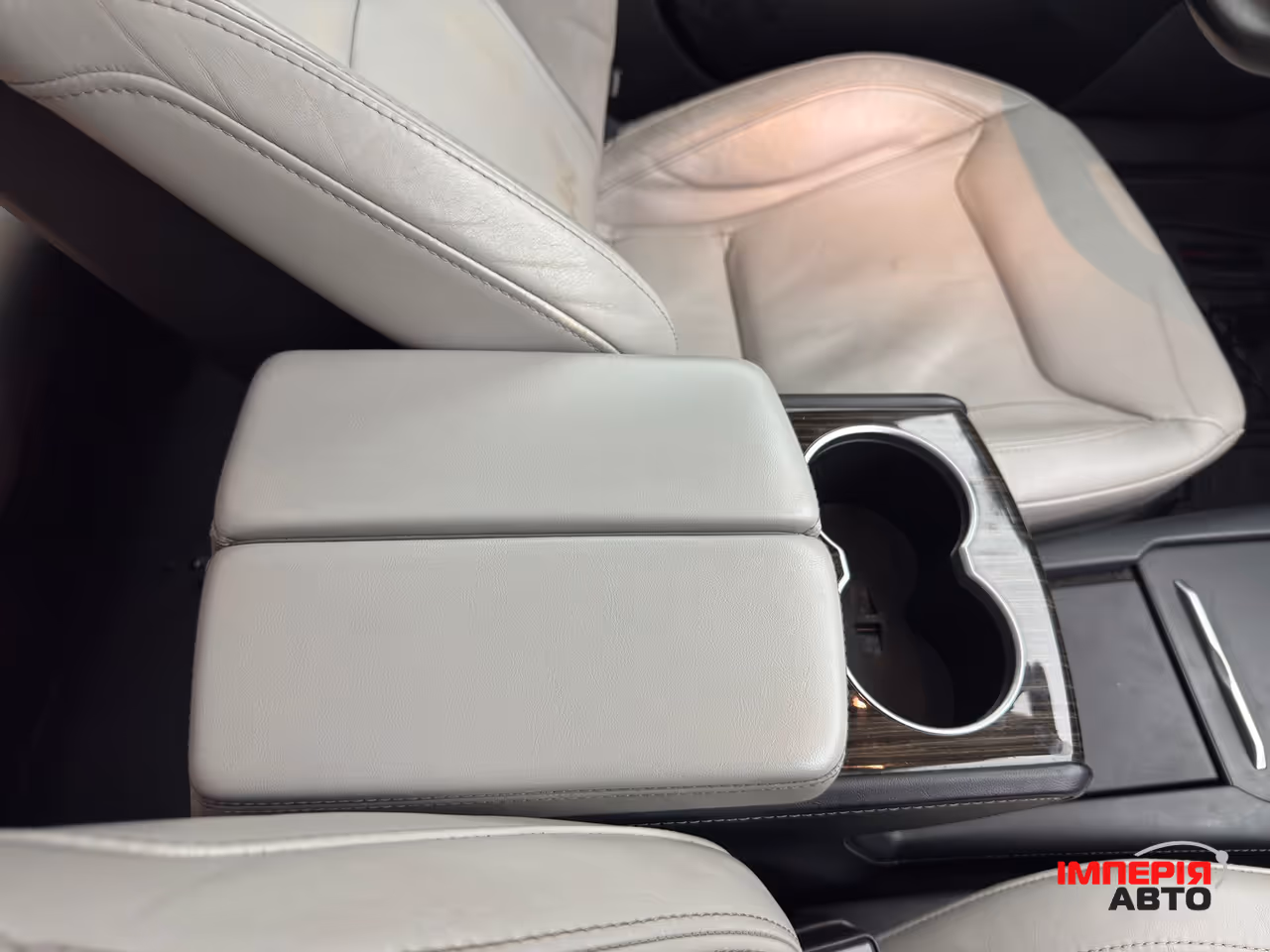 Tesla Model S - фото 40