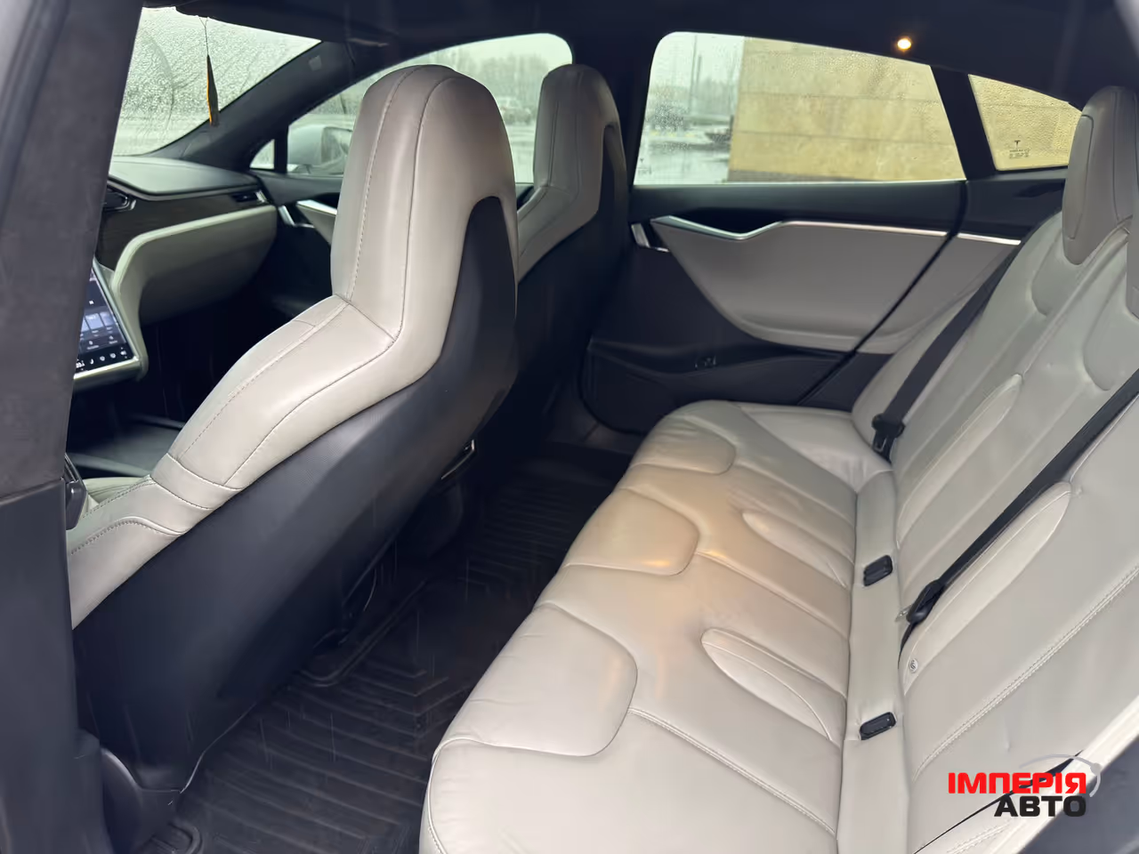 Tesla Model S - фото 35