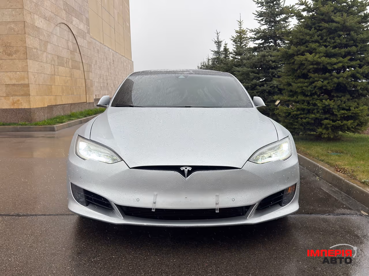 Tesla Model S - фото 2
