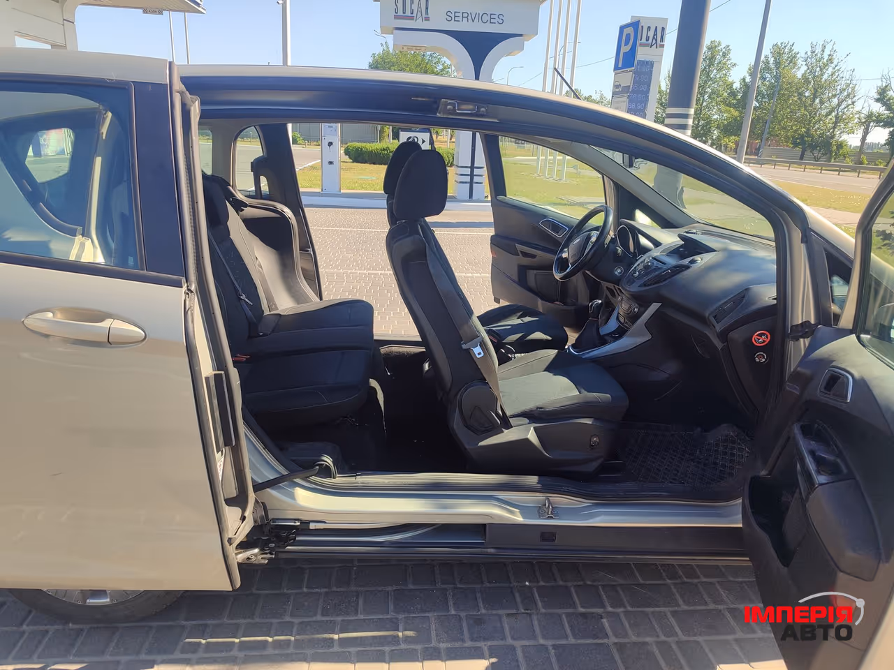 Ford B-MAX - фото 10