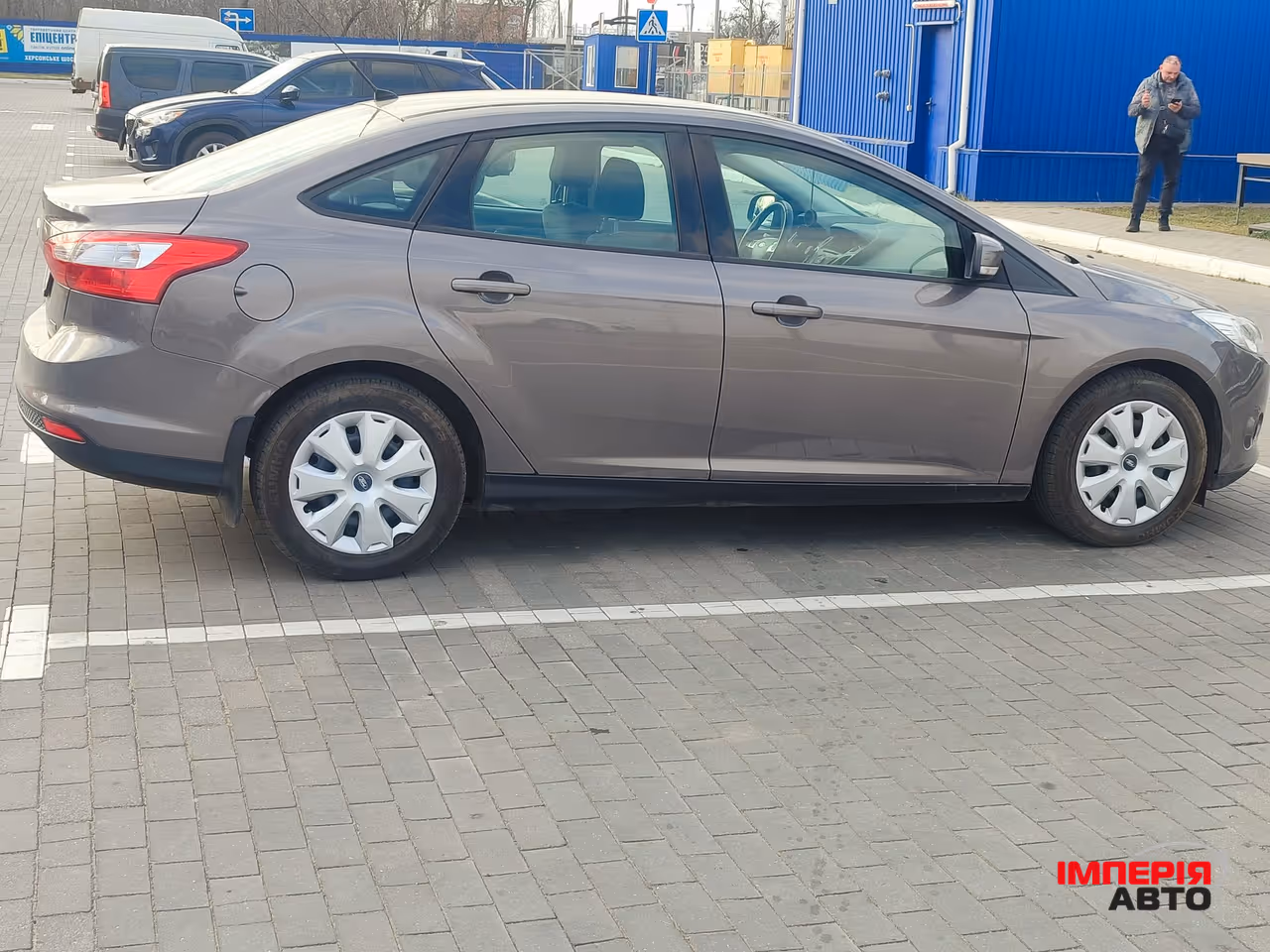 Ford Focus - фото 7