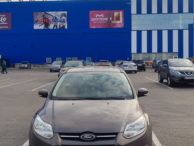 Ford Focus - фото 2