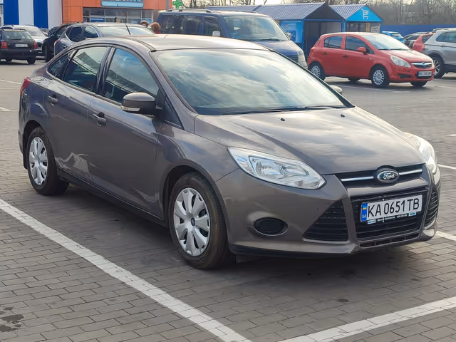 Ford Focus - фото 3