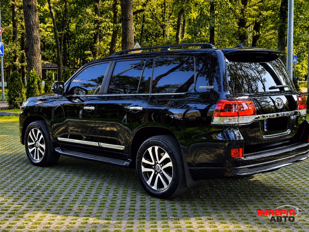 Toyota Land Cruiser - фото 5