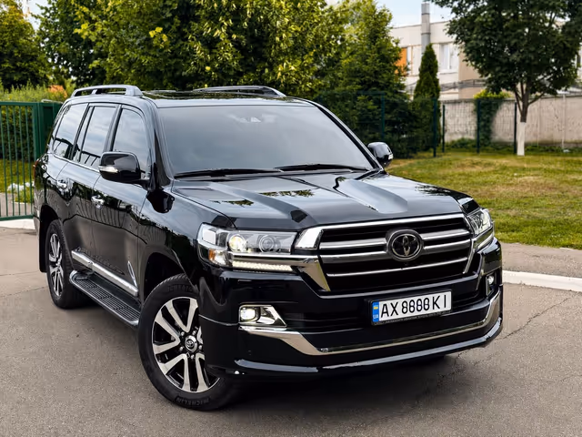 Toyota Land Cruiser - фото 3